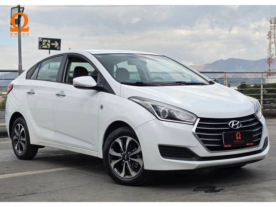 HYUNDAI HB20S 1.6 COMFORT PLUS 16V FLEX 4P AUTOMÁTICO HYUNDAI HB20S 1.6 COMFORT PLUS 16V FLEX 4P AUTOMÁTICO